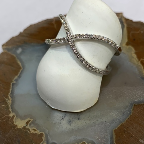 Diamond Criss Cross Ring Set in White Gold - Picture 6 of 8